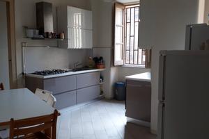 A pochi passi da Villa Cerami e da p.zza Dante