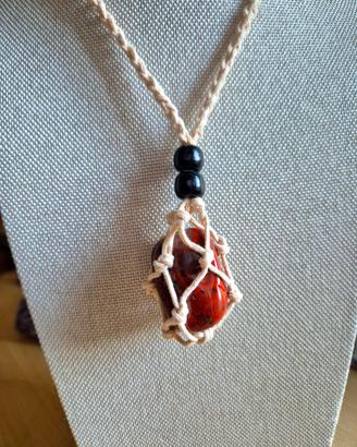 collana con DIASPRO ROSSO