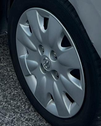 Treno di ruote complete 155/65 r14