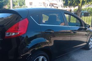 FORD Fiesta 6ª serie - 2010