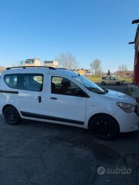 DACIA DOKKER