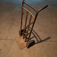 carretto porta sacchi a due ruote