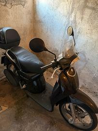 Aprilia scarabeo 100