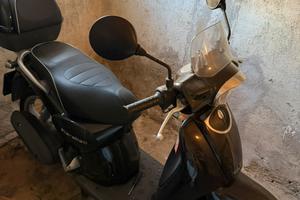 Aprilia scarabeo 100