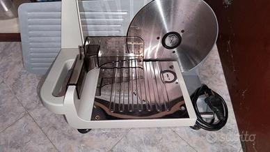 Affettatrice ala inox
