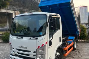 MACCHINA OPERATRICE ISUZU N2R 85E