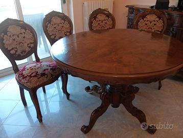 Tavolo rotondo classico in legno con 4 sedie