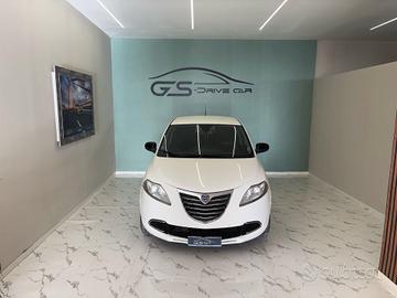 Lancia Ypsilon 1.2 69 CV 5 porte S&S Platinum