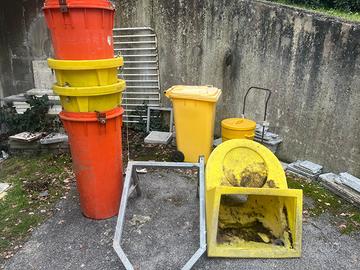 Tramoggia,supporto e tubi detriti