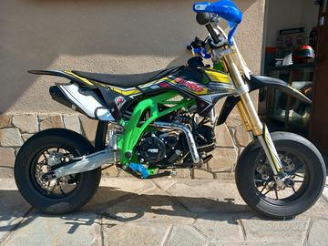 Pit bike motard Ayrton Legend 160