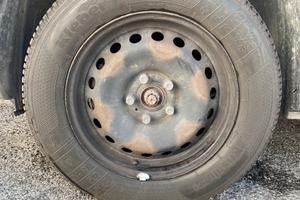 Gomme Invernali Kleber 215/65 R16 + cerchio.