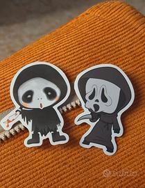 Coppia adesivi Ghostface/Horror stile Chibi Kawaii