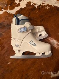 Pattini ghiaccio bambina