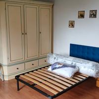 Singola per ragazza dentro le mura