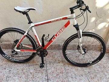 MTB CUBE ACID 