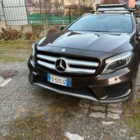 Mercedes GLA 200d 4MATIC