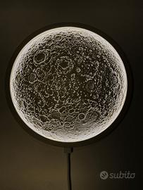 Scultura Luna Parete in Gesso - Rilievi illuminati