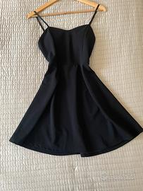 2 vestiti neri estivi