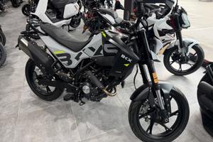 Benelli BKX 125 S ABS 5+