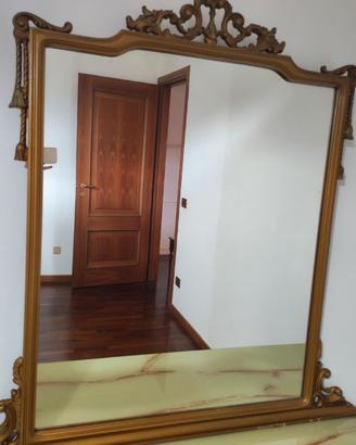 SPECCHIERA VINTAGE con cornice in legno dorato