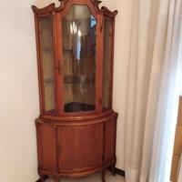 angoliera vetrina legno cristalliera