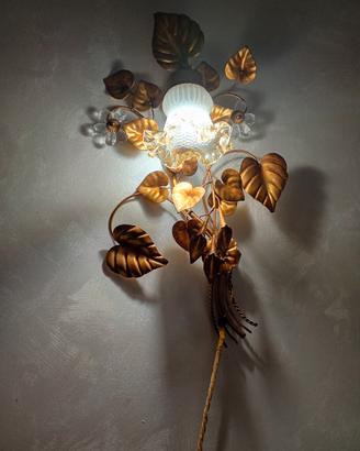 Lampada a muro stile Liberty ferro battuto 