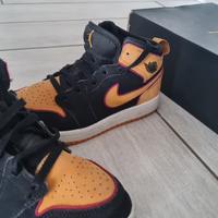 Jordan 1 Mid SE Nero Arancione  - Bambino TG. 32
