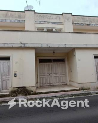 TREPUZZI - PALAZZINA INDIPENDENTE