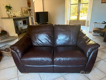 Divano in vera pelle