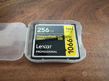 Lexar compact flash 1066x 256 gb come nuova