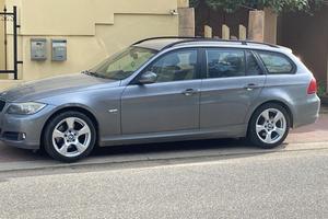 Bmw 320xd con gancio traino