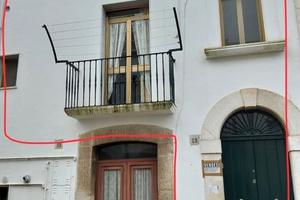 Casa indipendente + garage+ cantina