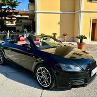 Audi tt cabrio 2.0 benzina 200cv