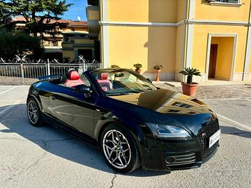 Audi tt cabrio 2.0 benzina 200cv
