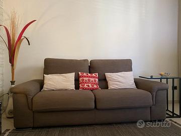 Divano pronto letto come nuovo