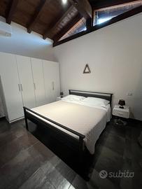 Letto matrimoniale in ferro con doghe + materasso