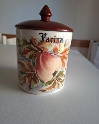 barattolo in ceramica per la farina