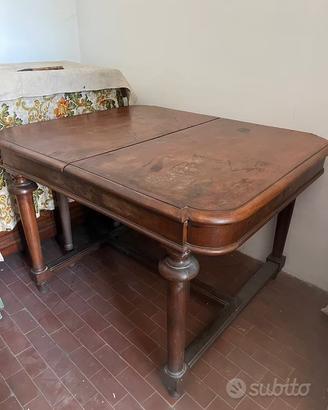 Tavolo in legno 120x140