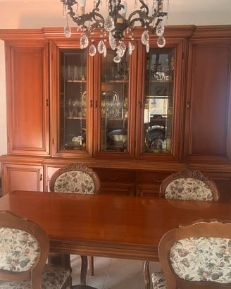 Sala da pranzo classica in legno - completa