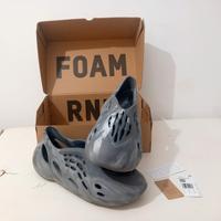 Yeezy Foam Runner Adidas n 45 colore Grigio