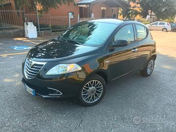 Lancia ypsilon 1.3 multijet 95 cv gold