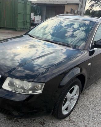 AUDI A4 1.9 TDI/130 CV cat Avant senza lavoro da