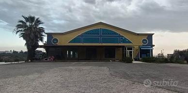 Rif.3650UL21250| locale commerciale caltanissetta