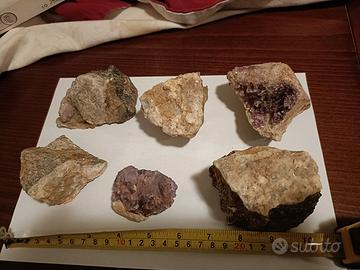 minerali e pietre da collezione lotto di fluorite