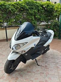 Yamaha TMAX