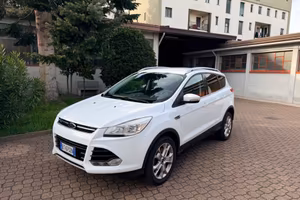 Ford Kuga 2.0 TDCI 140 CV 4WD Titanium