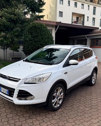 Ford Kuga 2.0 TDCI 140 CV 4WD Titanium