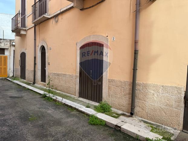 Locale Commerciale - Bitonto