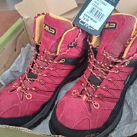 Scarponi montagna ragazza