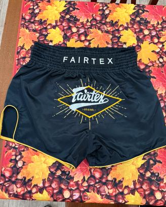 Pantaloncini per muay thai kick